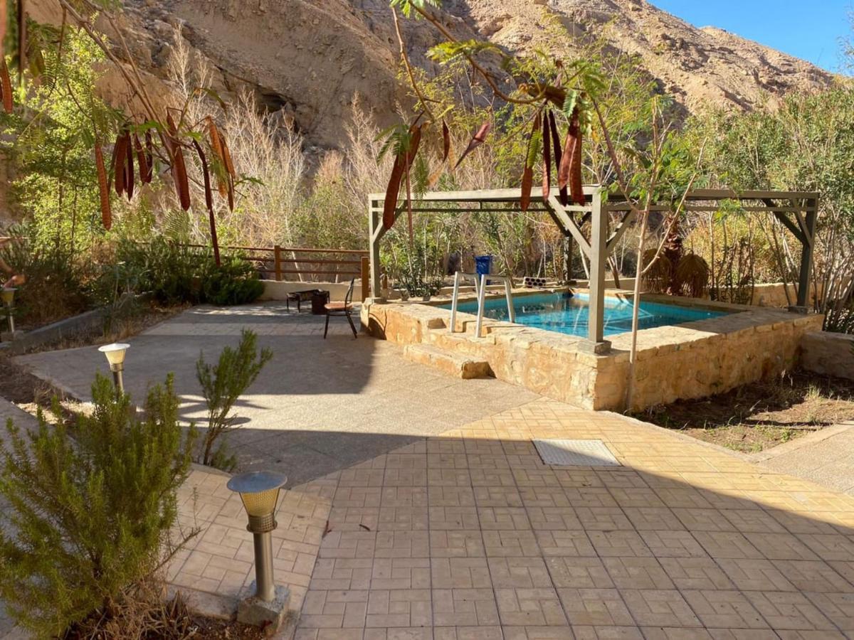 Afra Hot Springs Chalets At-Tafilah Екстер'єр фото