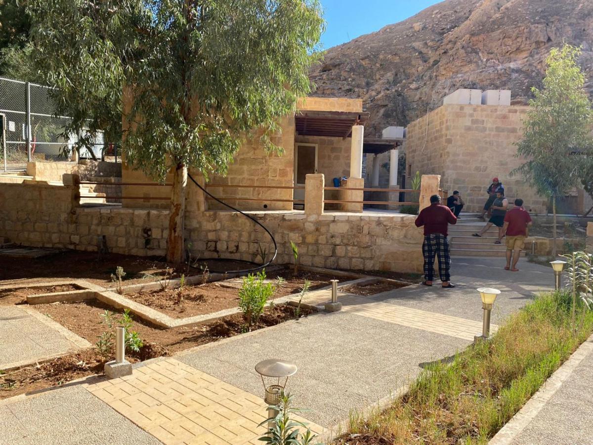 Afra Hot Springs Chalets At-Tafilah Екстер'єр фото