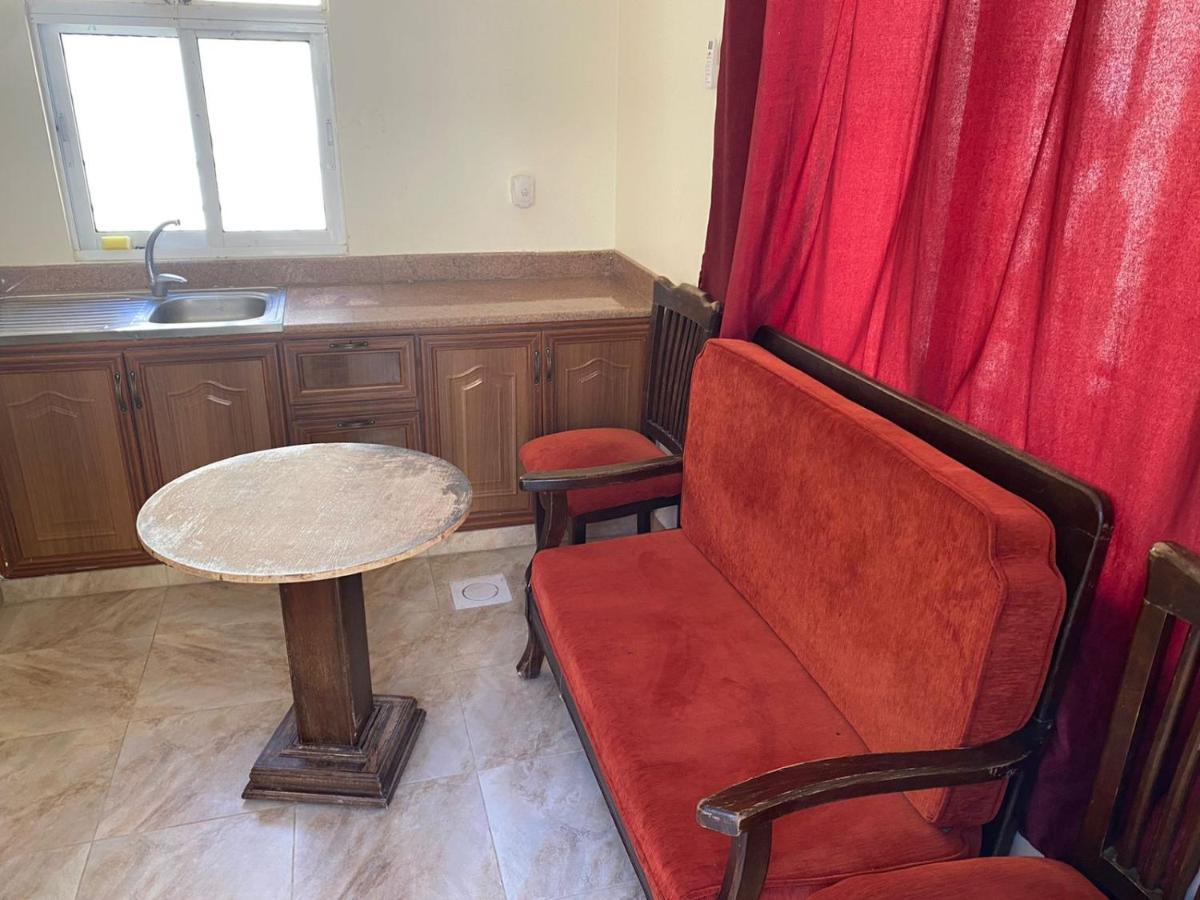 Afra Hot Springs Chalets At-Tafilah Екстер'єр фото