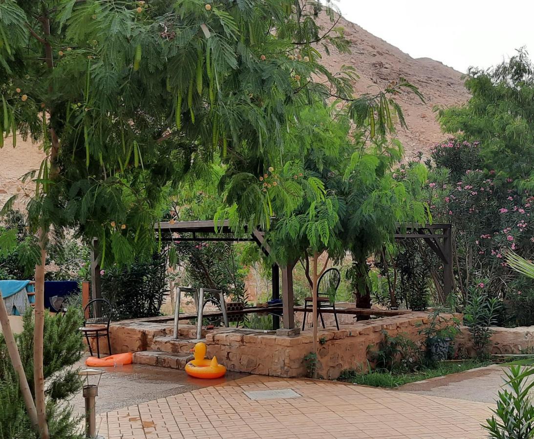 Afra Hot Springs Chalets At-Tafilah Екстер'єр фото